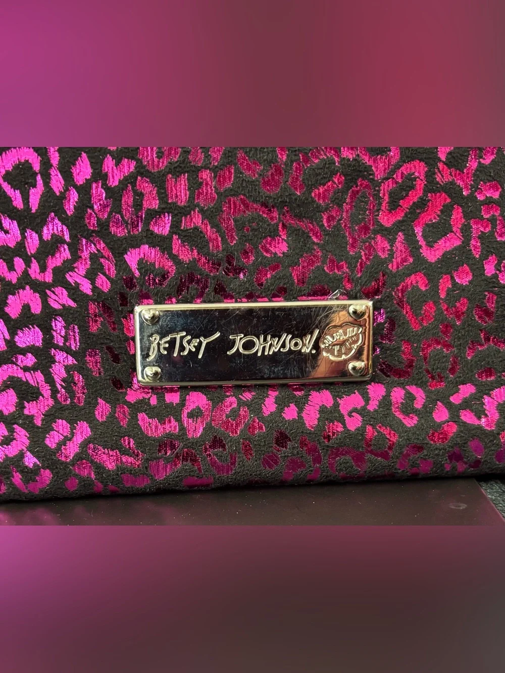 Betsey Johnson Y2K Pink Leopard Metallic Studded Chain Clutch Purse